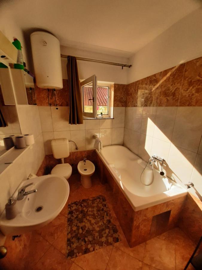 Apartments Lemongarden Duće Εξωτερικό φωτογραφία